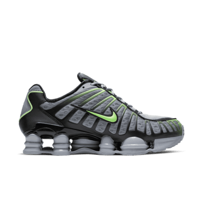 NIKE SHOX ブラック シューズ NIKE SHOX R4 BLACK/BLACK-BLACK-BRIGHT CRIMSON（ナイキ ショックス